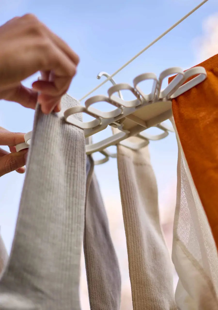 22-Piece Quick-Grip Ecru Drying Hanger